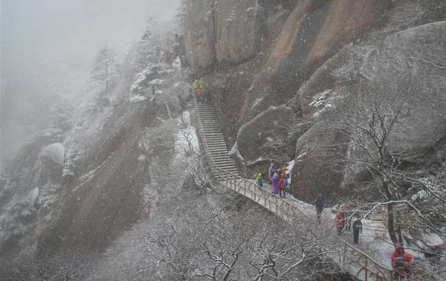 冬日黄山乐赏雪