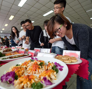 安徽：大學校園美食節